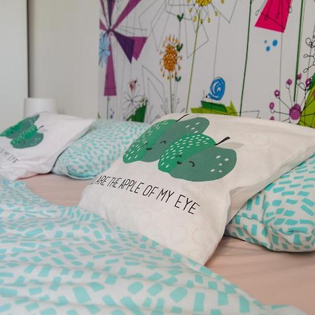 Cozy River View Apartment 卡尔洛瓦茨 外观 照片