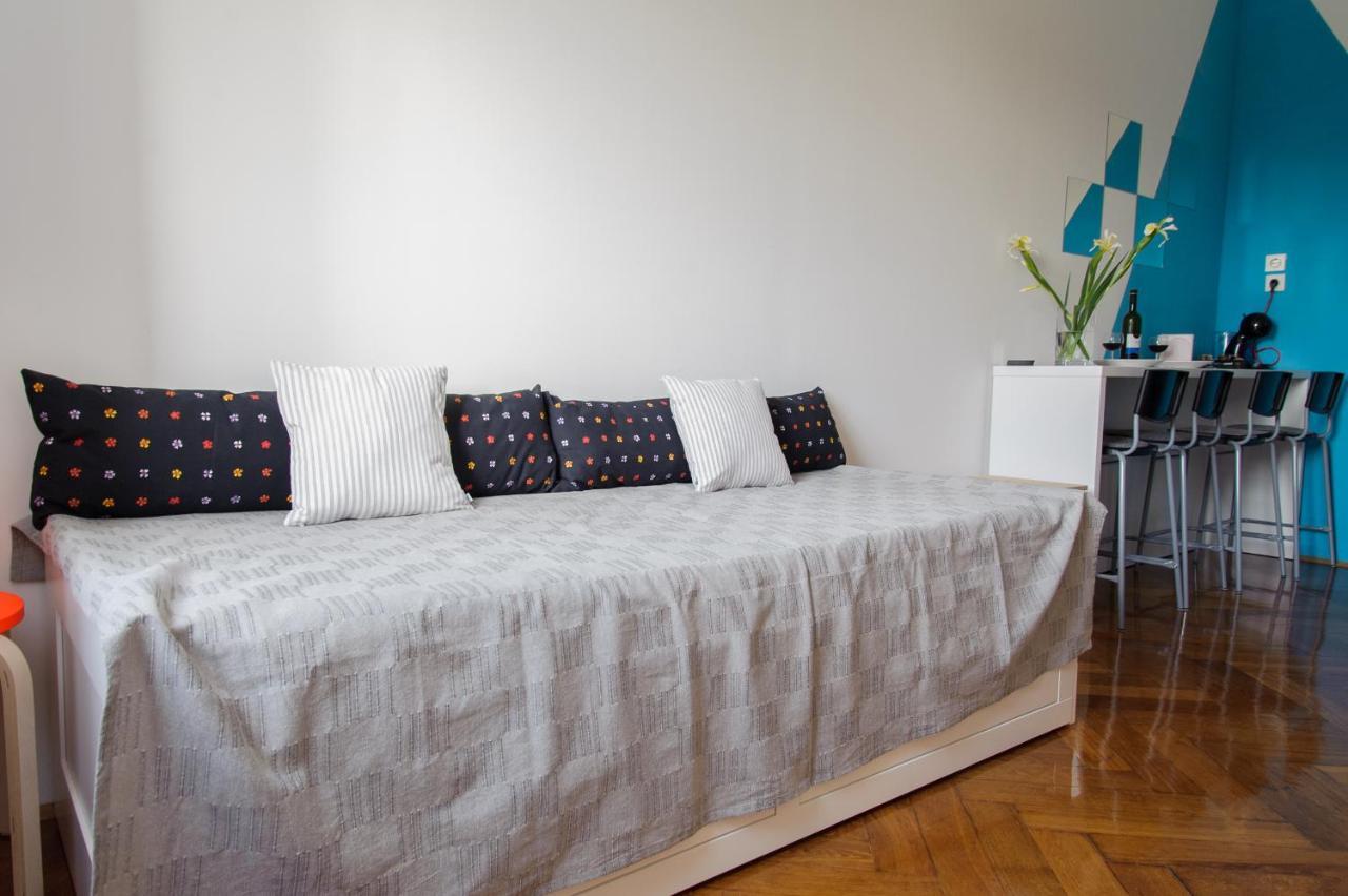 Cozy River View Apartment 卡尔洛瓦茨 外观 照片