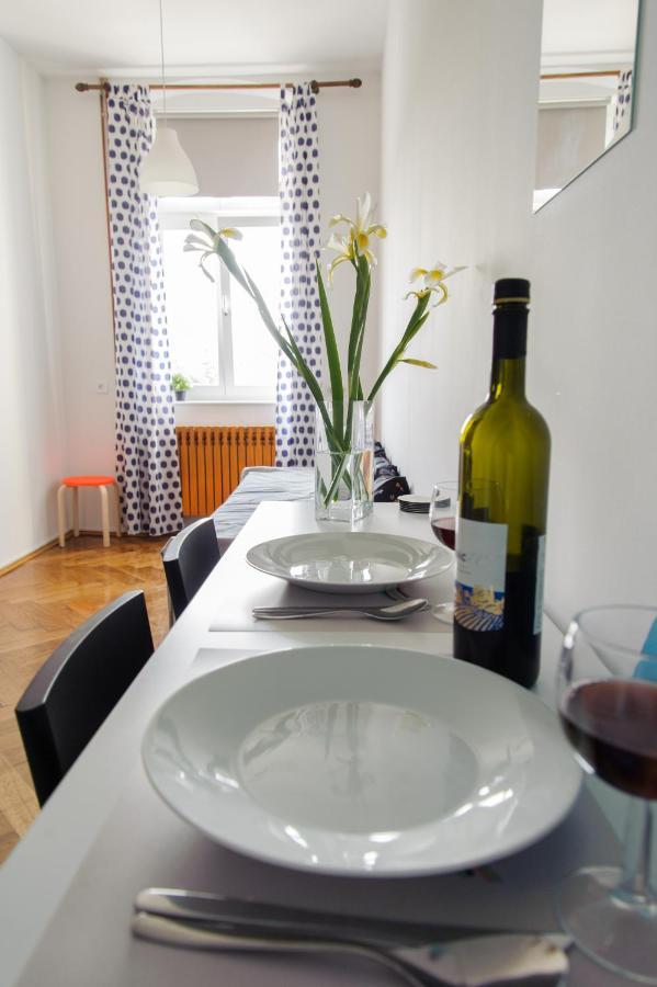 Cozy River View Apartment 卡尔洛瓦茨 外观 照片